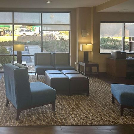 Comfort Suites Macon Exterior foto