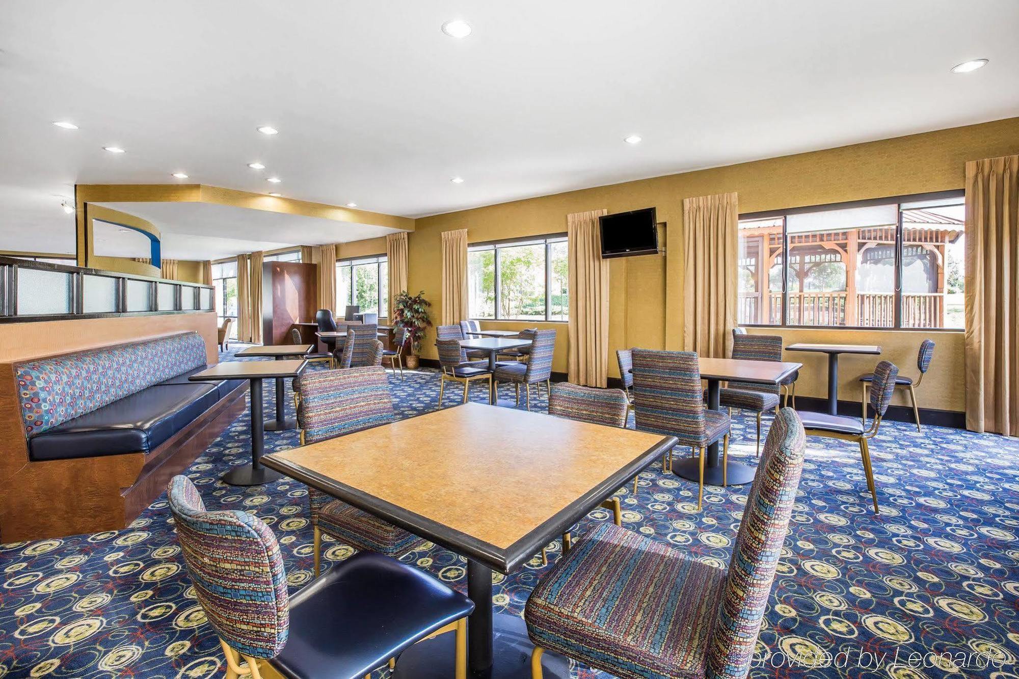 Comfort Suites Macon Exterior foto
